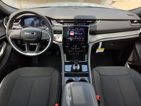 New 2026 Jeep Grand Cherokee Laredo X RWD image 18