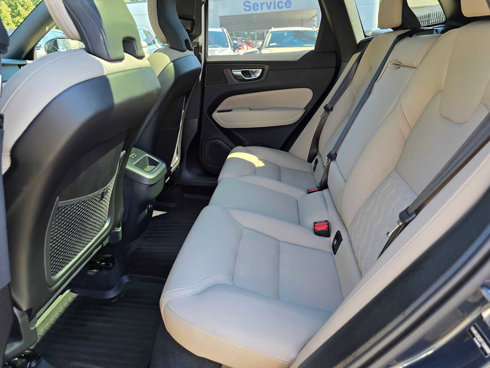 Used 2026 Volvo XC60 B5 Plus w/ Protection Package Premier AWD/4WD image 18