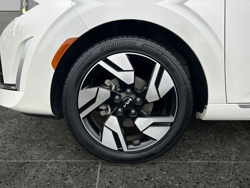 Used 2023 Kia Soul GT-Line w/ GT-Line Technology Package FWD image 4