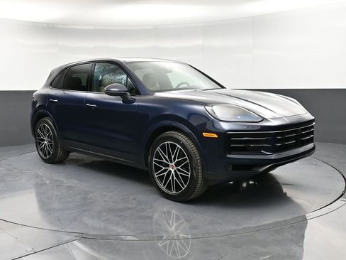 New 2026 Porsche Cayenne AWD/4WD image 10