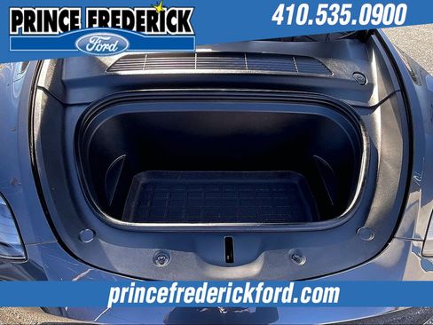 Used 2024 Tesla Model Y 2WD image 9