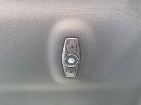 Used 2019 Ford F150 Lariat image 32