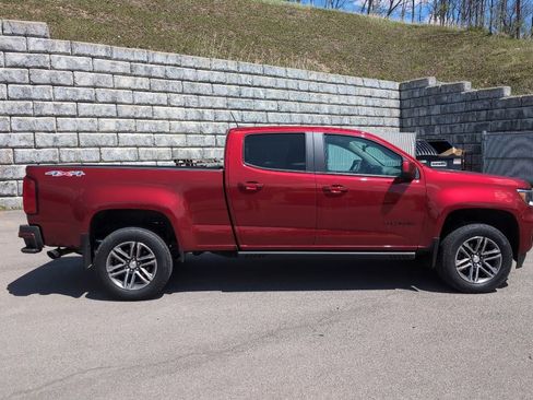 Used 2022 Chevrolet Colorado W/T w/ Custom Special Edition AWD/4WD image 7