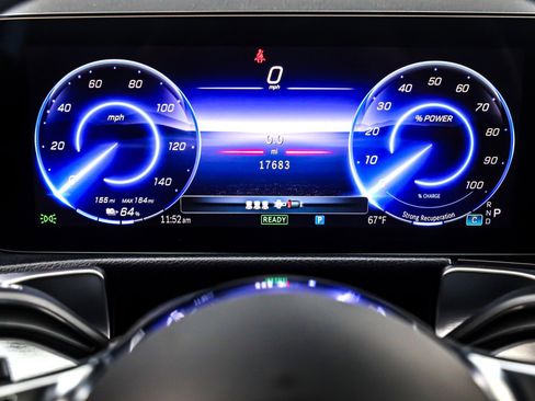 Used 2024 Mercedes-Benz EQB 250+ image 19