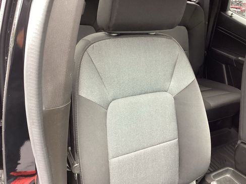 Used 2023 Chevrolet Colorado W/T RWD image 18