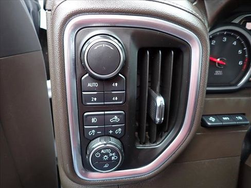 Used 2019 Chevrolet Silverado 1500 LTZ w/ LTZ Plus Package AWD/4WD image 17