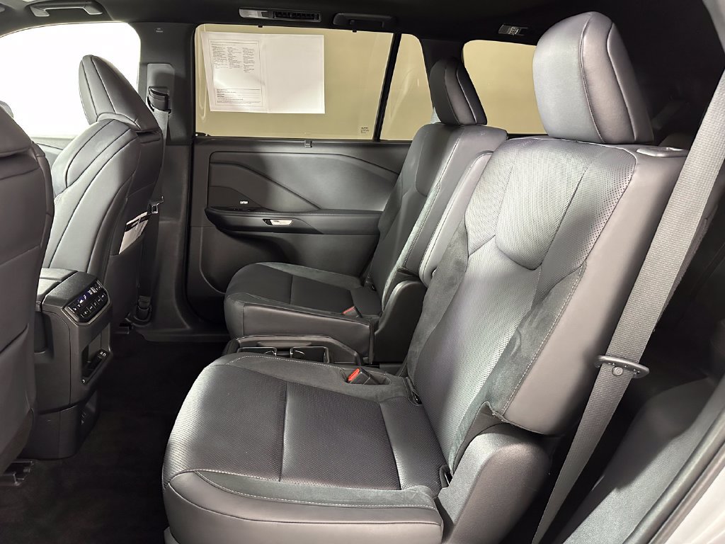 Used 2024 Lexus TX 500h AWD w/ Technology Package image 19