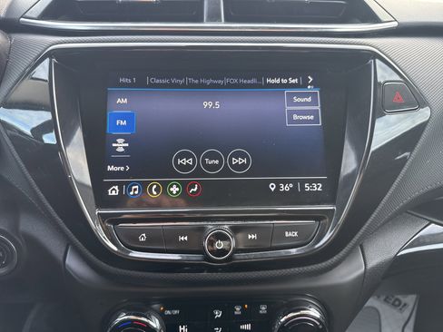 Used 2021 Chevrolet TrailBlazer LT w/ Premium Seating Package image 22