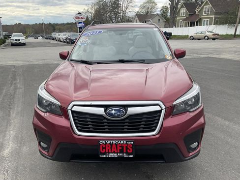 Used 2021 Subaru Forester Premium AWD/4WD image 8