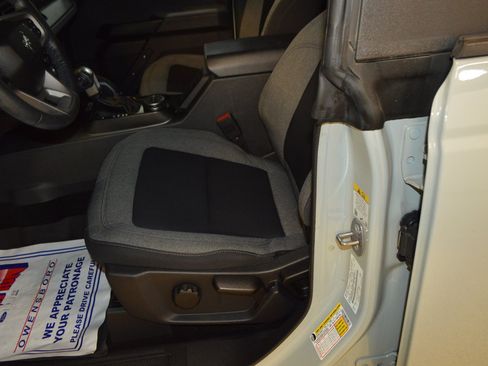 Used 2022 Ford Bronco Big Bend w/ Sasquatch Package AWD/4WD image 15