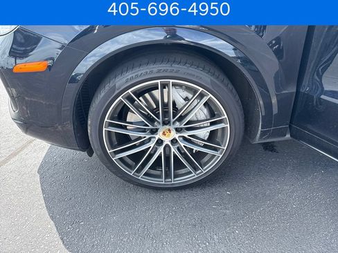 Used 2019 Porsche Cayenne Turbo AWD/4WD image 34