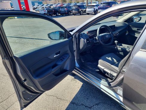 New 2026 Nissan Sentra SV image 10