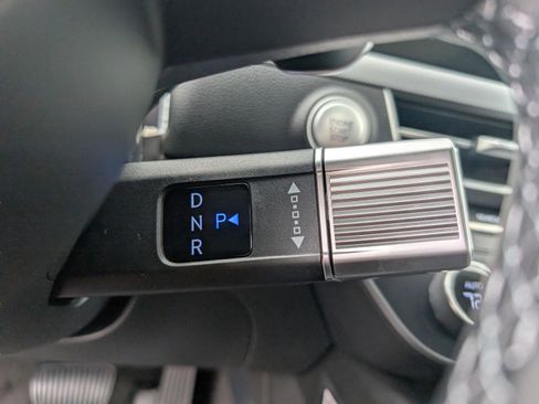 Used 2025 Hyundai Sonata Limited FWD image 32