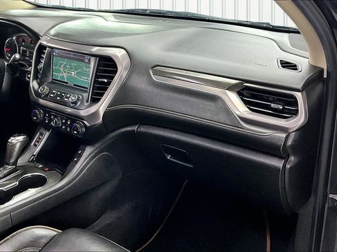 Used 2019 GMC Acadia SLT image 29