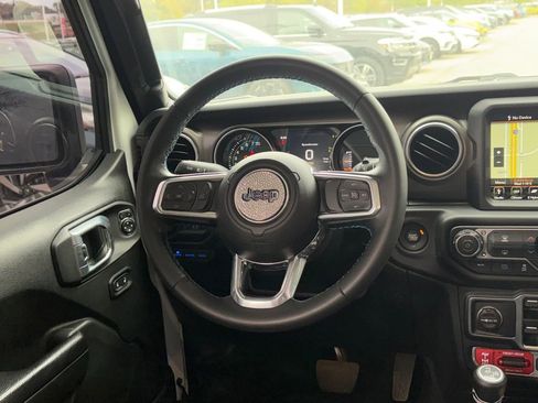 Used 2022 Jeep Wrangler Unlimited Rubicon 4xe image 21