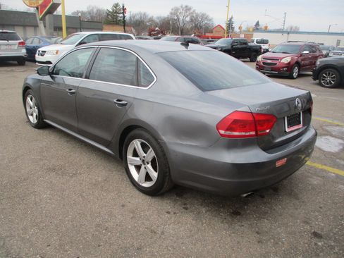 Used 2012 Volkswagen Passat 2.5 SE image 4