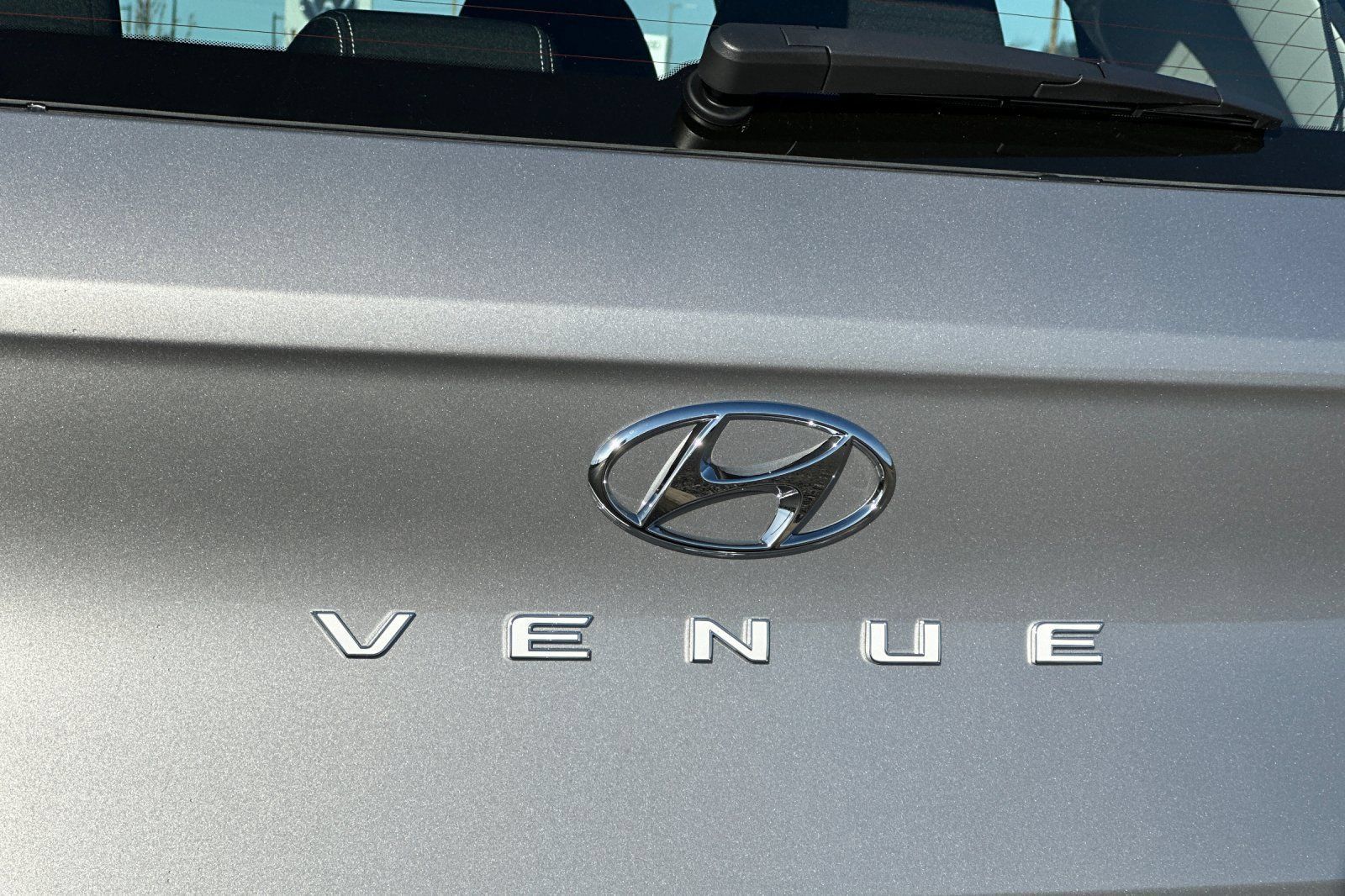 Used 2026 Hyundai Venue SEL FWD image 24