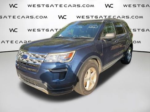 Used 2019 Ford Explorer XLT image 1