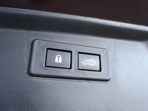 Used 2023 Subaru Outback Touring XT image 17