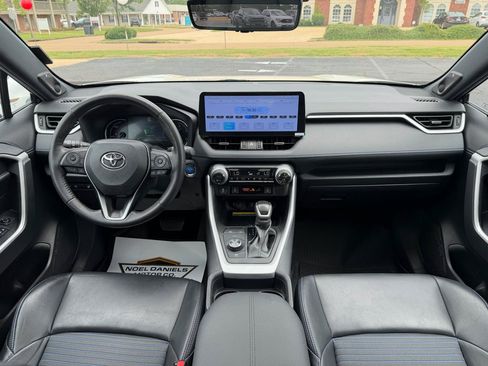 Used 2021 Toyota RAV4 XSE AWD/4WD image 22