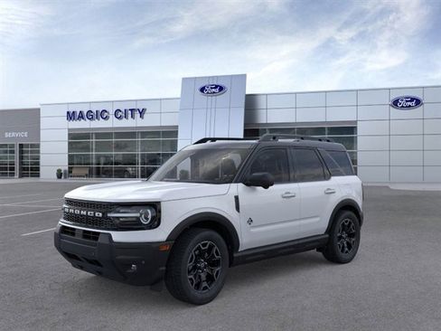 New 2025 Ford Bronco Sport Outer Banks w/ Outer Banks Tech Package+ AWD/4WD image 1