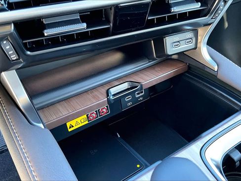 New 2026 Lexus RX 450h Luxury image 15