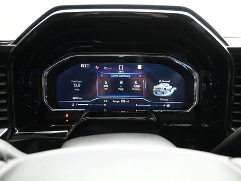 Certified 2025 Chevrolet Silverado 2500 LT w/ Convenience Package image 15