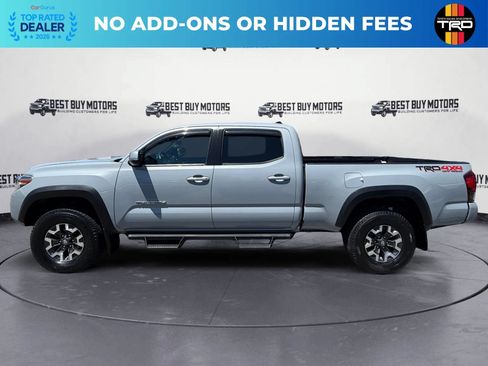 Used 2018 Toyota Tacoma TRD Off-Road w/ TRD Premium Off Road Package AWD/4WD image 5
