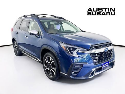 Used 2023 Subaru Ascent Touring image 1