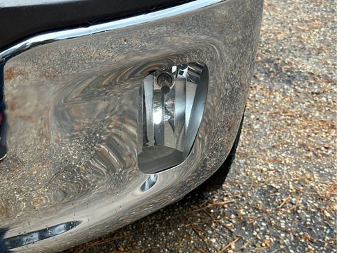 Used 2017 RAM 1500 Laramie w/ Protection Group image 10