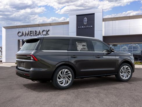 New 2027 Lincoln Navigator Reserve AWD/4WD image 31