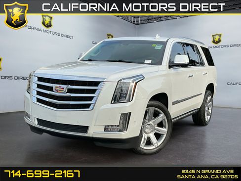 Used 2017 Cadillac Escalade Premium Luxury image 1