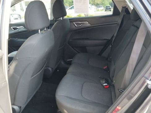 Used 2023 Kia Sportage LX AWD/4WD image 38