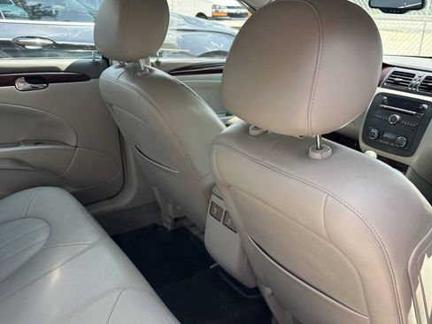 Used 2011 Buick Lucerne CXL FWD image 14