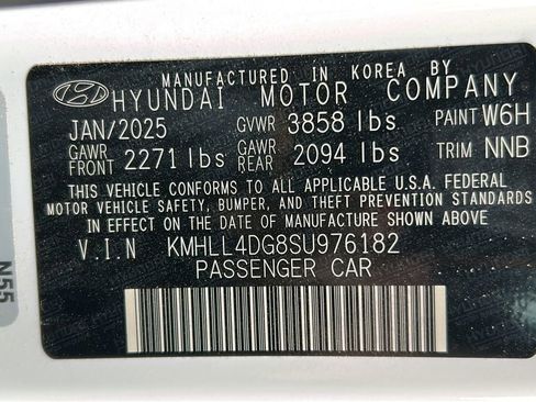 Certified 2025 Hyundai Elantra SE image 29