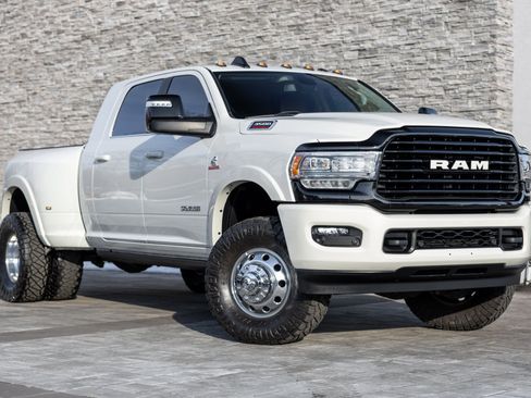 Used 2023 RAM 3500 Limited image 2