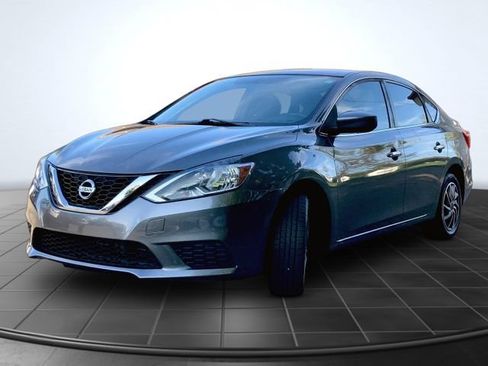 Used 2017 Nissan Sentra S FWD image 4