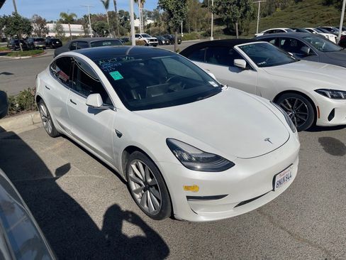 Used 2020 Tesla Model 3 image 2