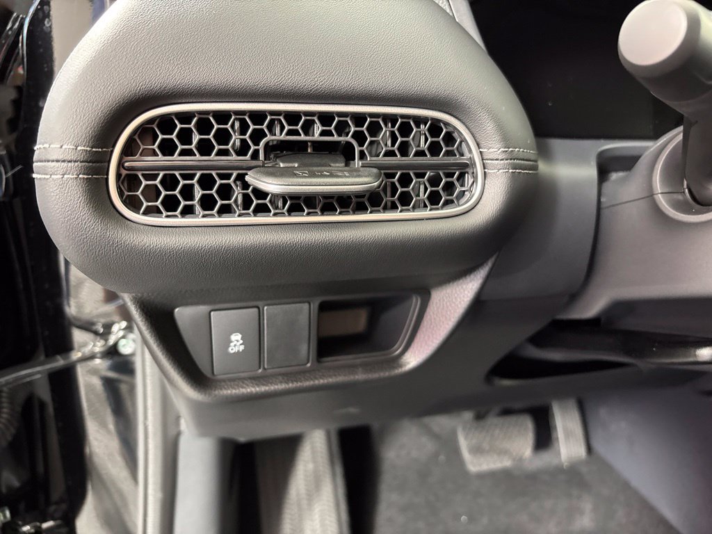 Used 2027 Honda HR-V EX-L image 30