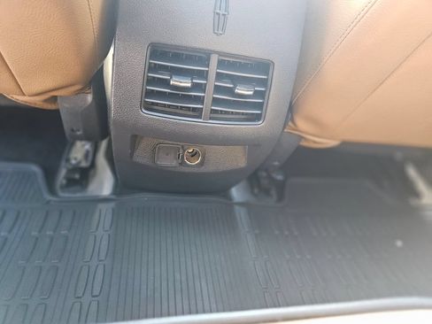 Used 2014 Lincoln MKX AWD w/ Equipment Group 102A image 22