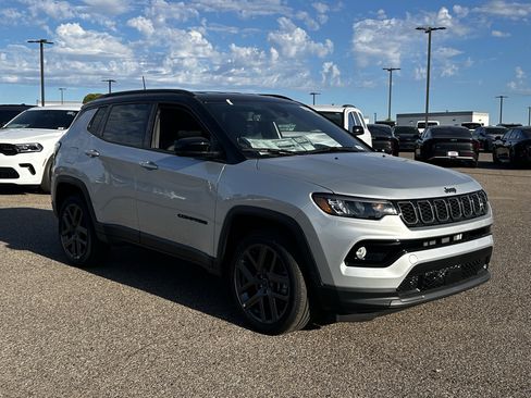 New 2026 Jeep Compass Limited AWD/4WD image 3