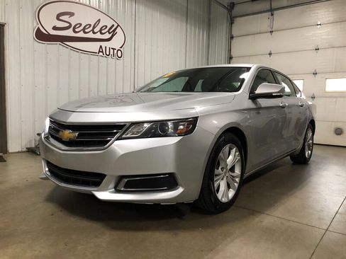 Used 2015 Chevrolet Impala LT w/ Convenience Package image 2