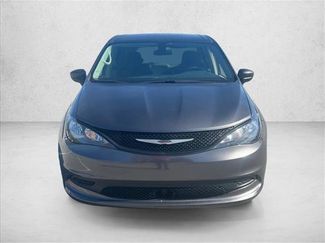 Used 2022 Chrysler Voyager LX video 2
