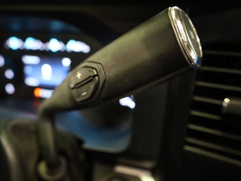 Used 2024 Ford F350 XLT w/ FX4 Off-Road Package image 27