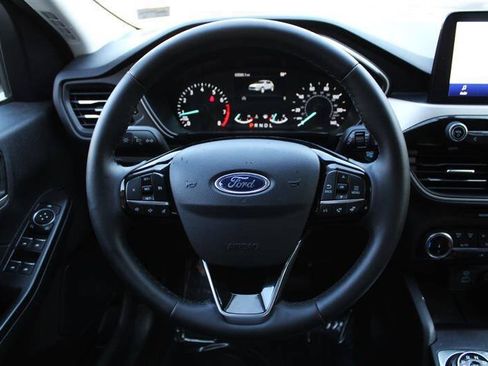 Used 2022 Ford Escape SEL FWD image 14