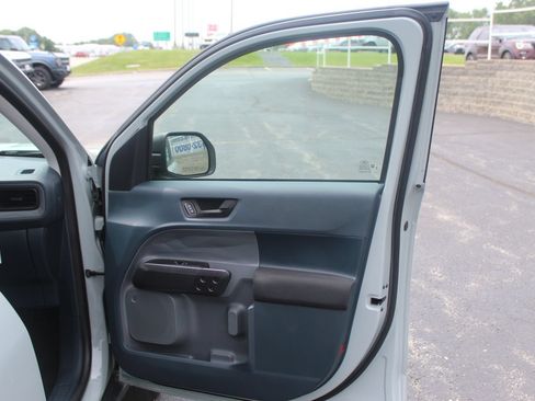 Used 2023 Ford Maverick XL FWD image 11
