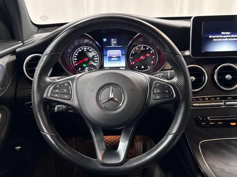 Used 2019 Mercedes-Benz GLC 300 4MATIC image 14