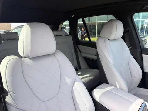Used 2023 BMW X5 xDrive40i w/ M Sport Package AWD/4WD image 20