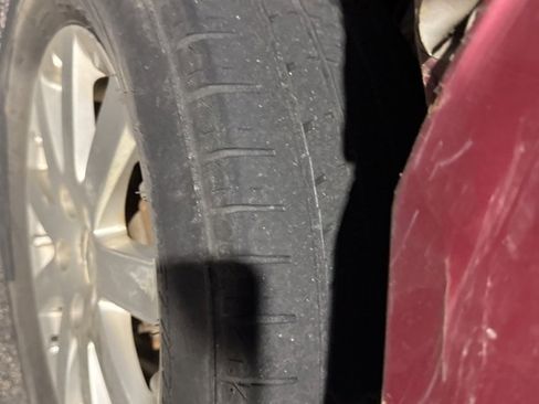 Used 2016 Chrysler Town & Country Touring image 14