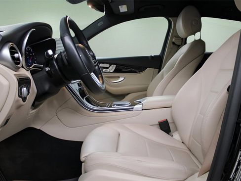 Used 2022 Mercedes-Benz GLC 300 4MATIC Coupe image 26